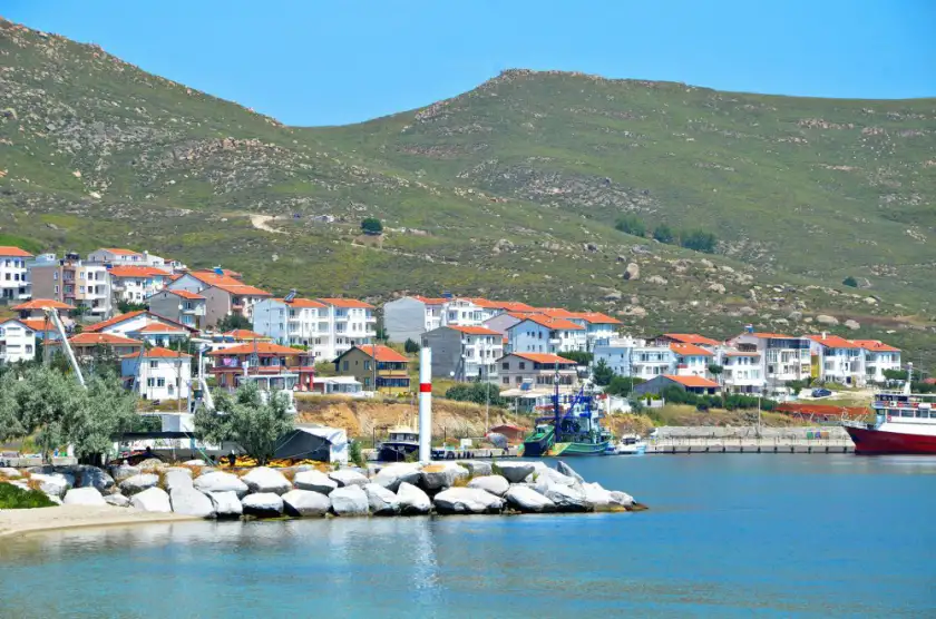 Avşa Yiğitler Köyü
