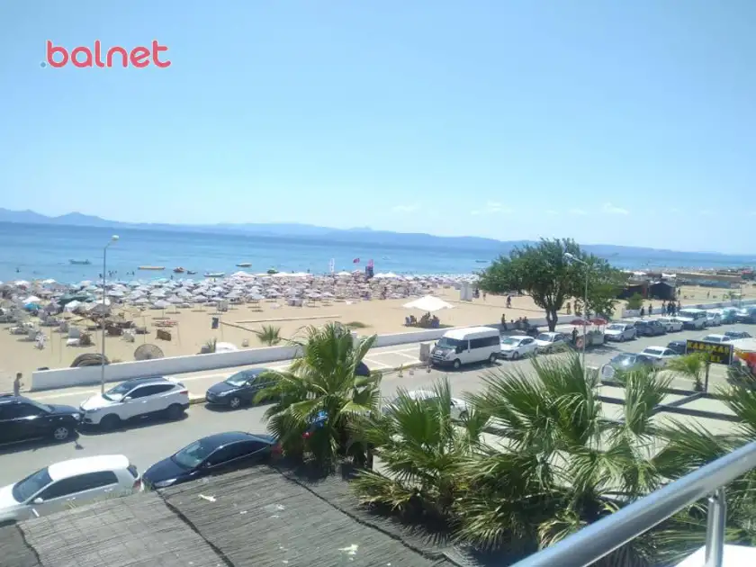 Sarımsaklı Plajına komşu Otellerden Deniz manzarası