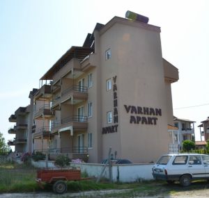 Varhan Apart
