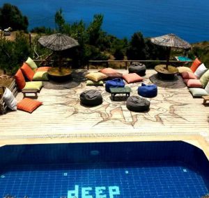 Deep Ocean Bungalows