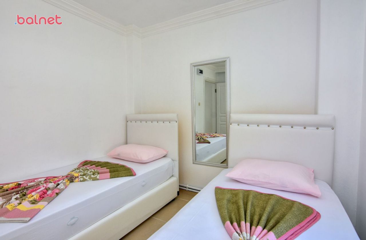 Adalı Öğrenci Apartı